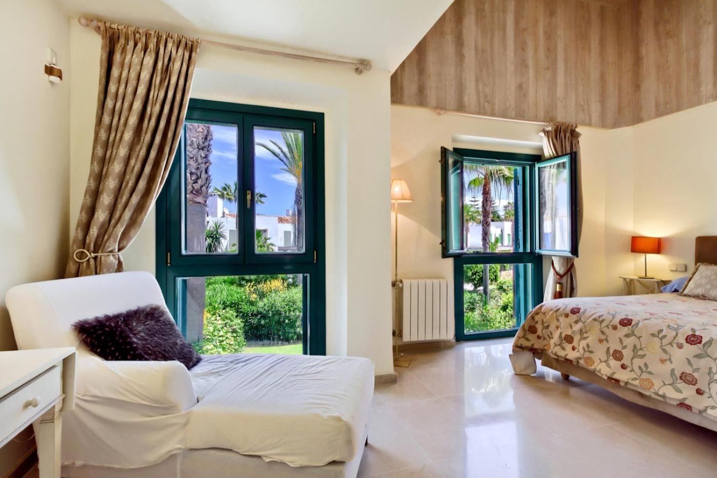Adosado En Ribera Del Emperador Villa โซโตกรันเด ภายนอก รูปภาพ